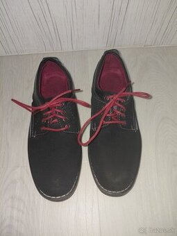 Spoločenské topánky č.32