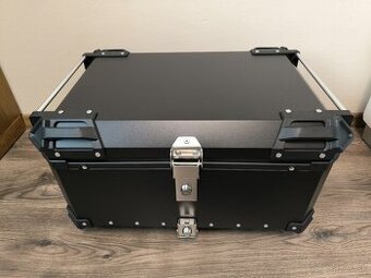Zadní motokufr TopCase 65L hliníkový černý