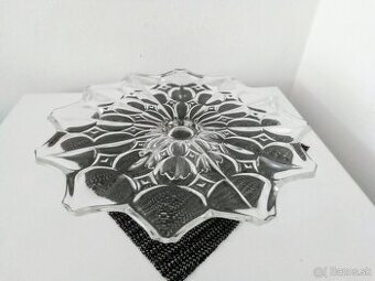 Starý nástolec, tác, podnos na dort a cukroví