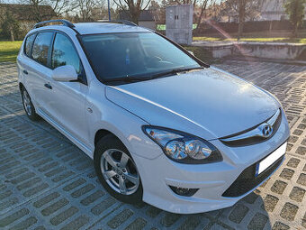 Predám Hyundai i30 1.6crdi facelift blue drive, 6r 11/2011 P