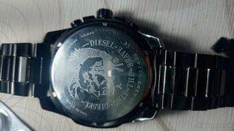 predám pánske hodinky diesel