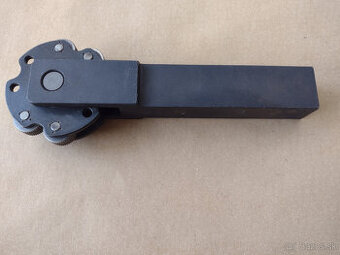 Predám držiak vrúbkovacích koliesok