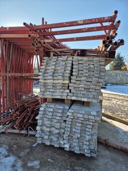 Stavebné lešenie fasádne