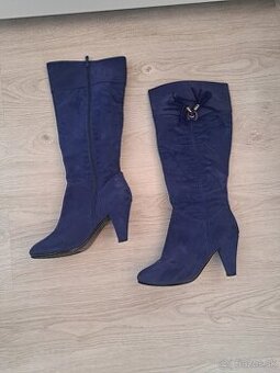 Čižmičky v krásnej modrej farbe