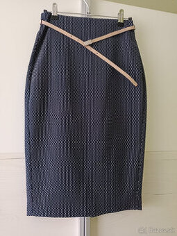 Tmavomodrá vzorovaná sukňa