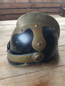 Hasičská helma-Rakusko-uhorsko