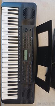 Keyboard Yamaha PSR-E273