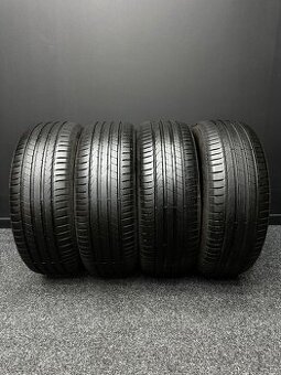 Sada pneu Pirelli 235/55/18 100V