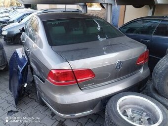 Lacno rozpredám Volkswagen Passat B7 na náhradné diely