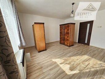 Rodinný dom v obci BUZICA v tichej časti obce