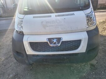 Predám kompletný predok na Peugeot boxer