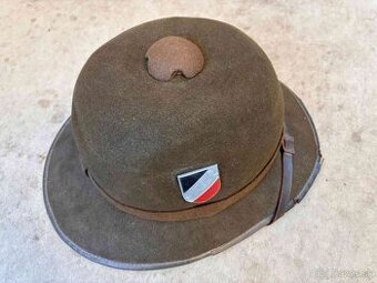 Nemecká tropicklá prilba 2.model