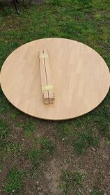 Okrúhly stôl - 1