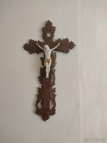 Predám veľmi starý drevenný kríž