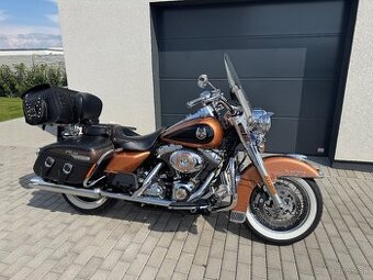 HARLEY DAVIDSON ROAD KING 105years Anniversary