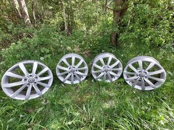 Elektróny 5x112/ R17 volkswagen golf