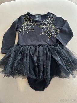 Pavuci kostym na Haloween