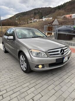 Mercedes Benz C200 CDI W204,Klimatronik,Park. Senzory,R17