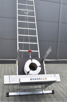 Stavebný rebríkový strešný výťah, elektrický s navijakom