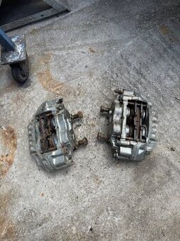 Predné brzdové strmene Toyota KZJ LJ BJ HZJ landcruiser