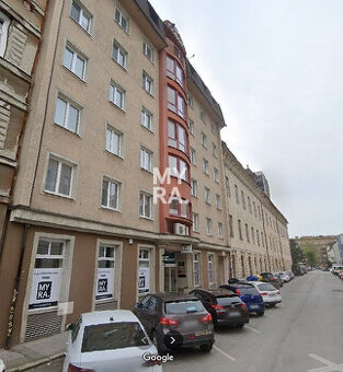 Prenájom veľkej kancelárie v CONOX Trade Centre na Garbiarsk
