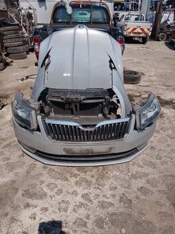 Predám nahradne diely Skoda Superb II 2013