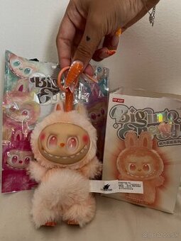 Labubu Big into Energy- Happiness