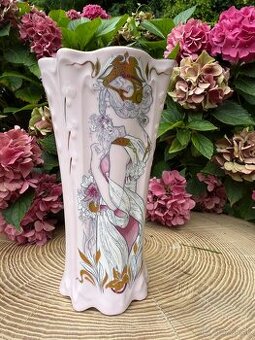 Ružový porcelán/H&C/ Chodov - váza - Mucha