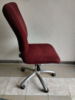 Kancelarska stolicka