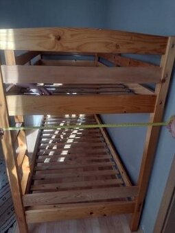 Dvojposchodova detská posteľ