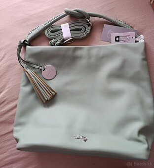 Pastelovozelena kabelka