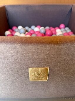 MeowBaby - štvorcový bazén s loptičkami