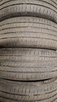 Predám 4ks jazdené letné 235/55r17-103W Hankook
