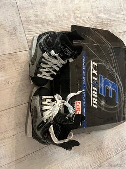 Detské hokejové korcule CCM Externo , veľkosť 27