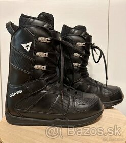 Snowboardové topánky GRAVITY veľkosť 41,5 (UK 7.5)
