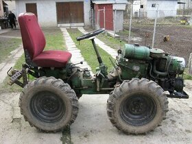 Traktor HOLDER