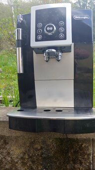Automaticky kávovar De Longhi ECAM