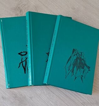 Trilogia Vecne spievaju lesy