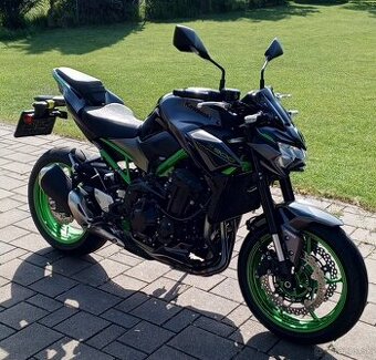 KAWASAKI Z900