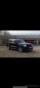 Jeep Grand Cherokee SRT 6.1 hemi