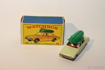 Matchbox RW Ford corsair and boat