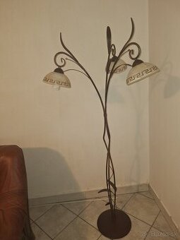 Stojaca Vintage lampa