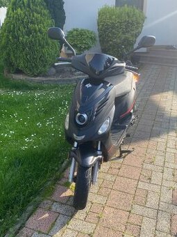 Predám skúter adamoto speeder 50