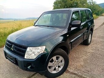 Mitsubishi Pajero 3.2DI-D M/T MODEL 2012