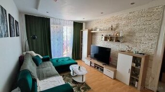 Na predaj 3 - izbový byt v centre Trebišova