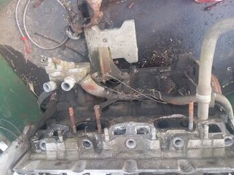 Motor Peugeot 306