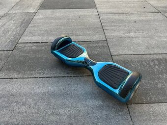 Predám hoverboard starší ale funkčný hoverboard.