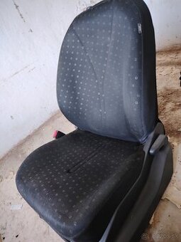 Sedacky Toyota Yaris 1,33 (2008)