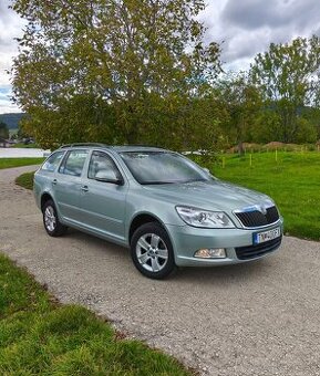 Škoda Octavia ll Combi 4X4 1.6 TDI 77kw  Rezervovane