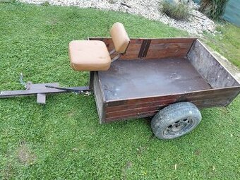 Brzdena vlecka za malotraktor
